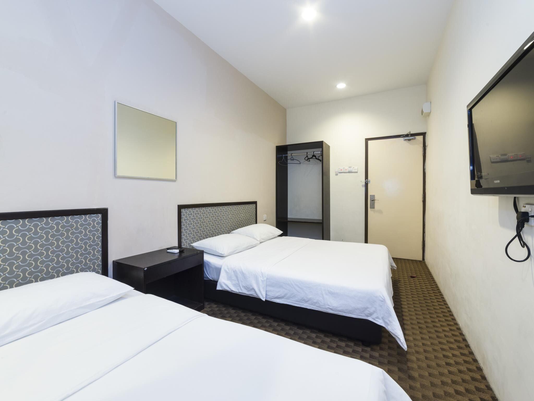 Raintree Hotel — Photos 2
